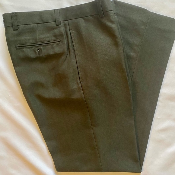 32/32 Never worn charcoal brown in color Michael Brandon slacks - Picture 4 of 4